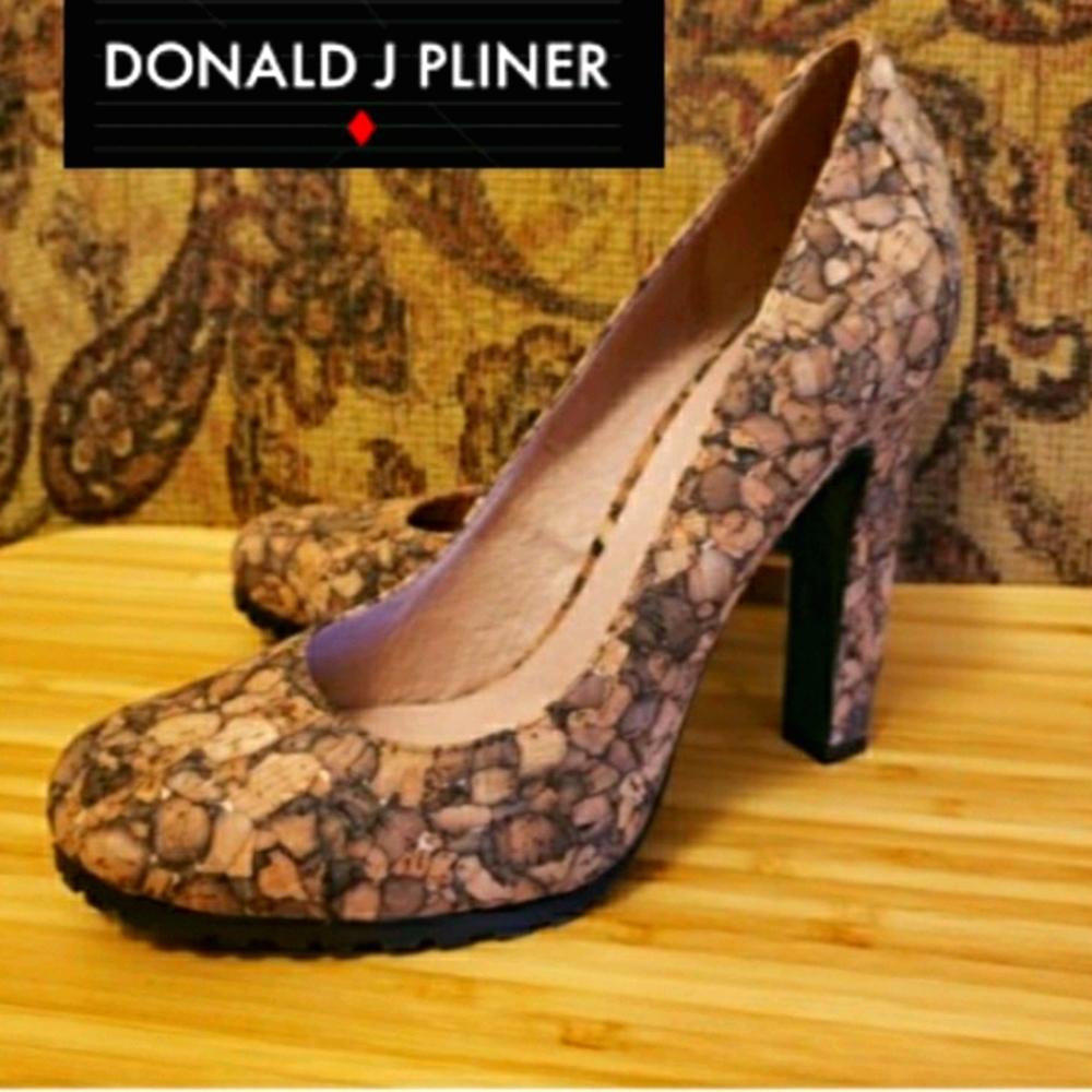 ‼️SOLD‼️⭐NWOB⭐ Donald J Pliner Cork Pump 6.5 Retai…